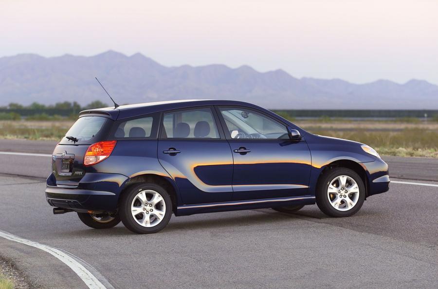  Toyota Matrix 2003 года  (фото 44 из 102)